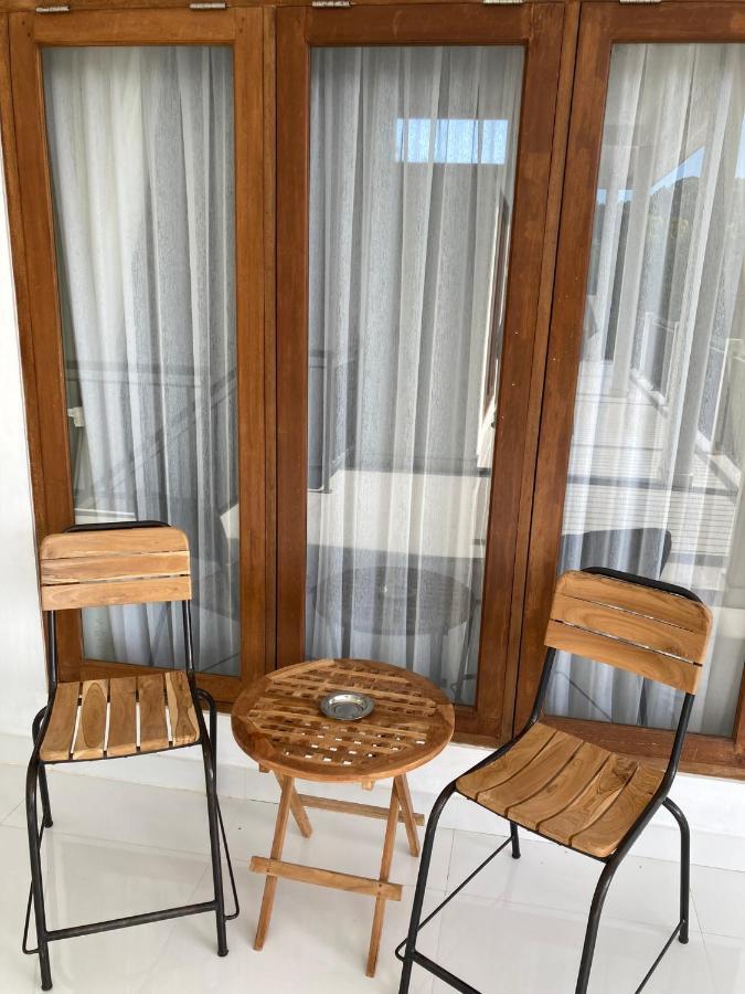 Villa Iris Homestay ウルワツ エクステリア 写真