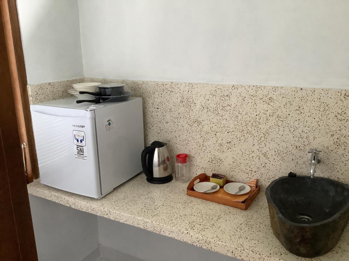 Villa Iris Homestay ウルワツ エクステリア 写真