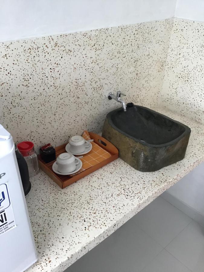 Villa Iris Homestay ウルワツ エクステリア 写真